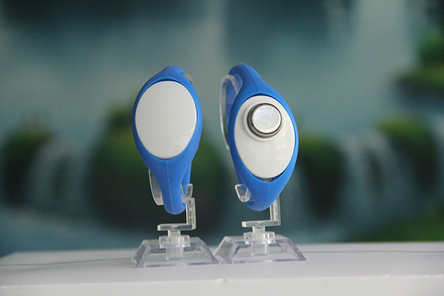 �轺���RFID���ӱ�ǩ������Ƶʶ�����ջ�������