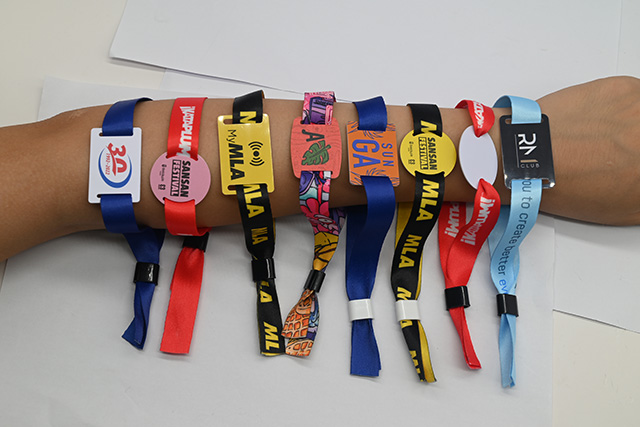 ����id��